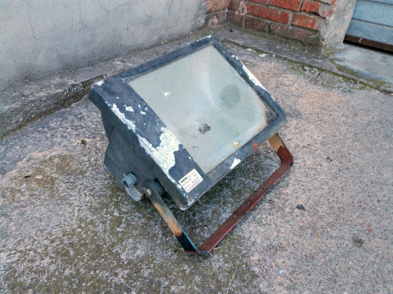 lampara aplique exterior metal 33-44x40x26 1u